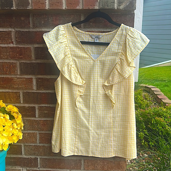 Croft & Barrow Ladies XXL Soft Yellow Gingham Ruffled Top - Picture 1 of 7